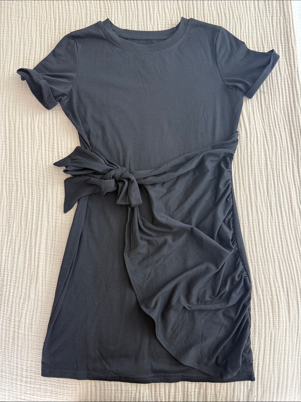Source Unknown Black Tie-Waist Short Sleeve Mini Dress